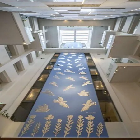 Hotel Electra Metropolis 5*