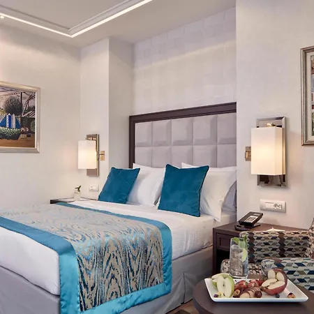 Electra Metropolis Hotel 5*