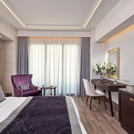 Electra Metropolis Hotel
